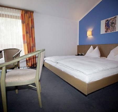 Astra Hotel Ulma Esterno foto