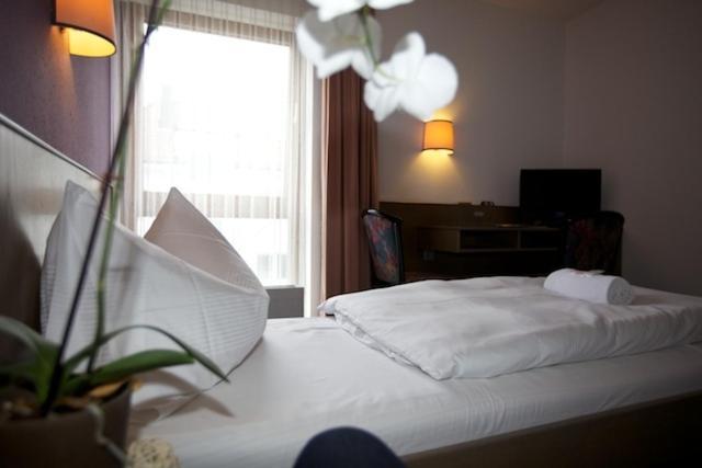 Astra Hotel Ulma Camera foto
