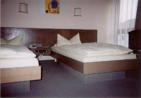 Astra Hotel Ulma Esterno foto